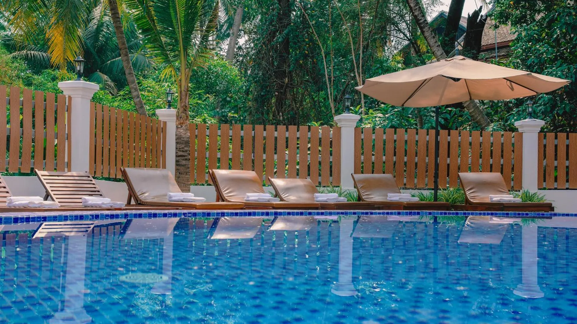 Dream 1985 Hotel Luang Prabang 3*,  Laos