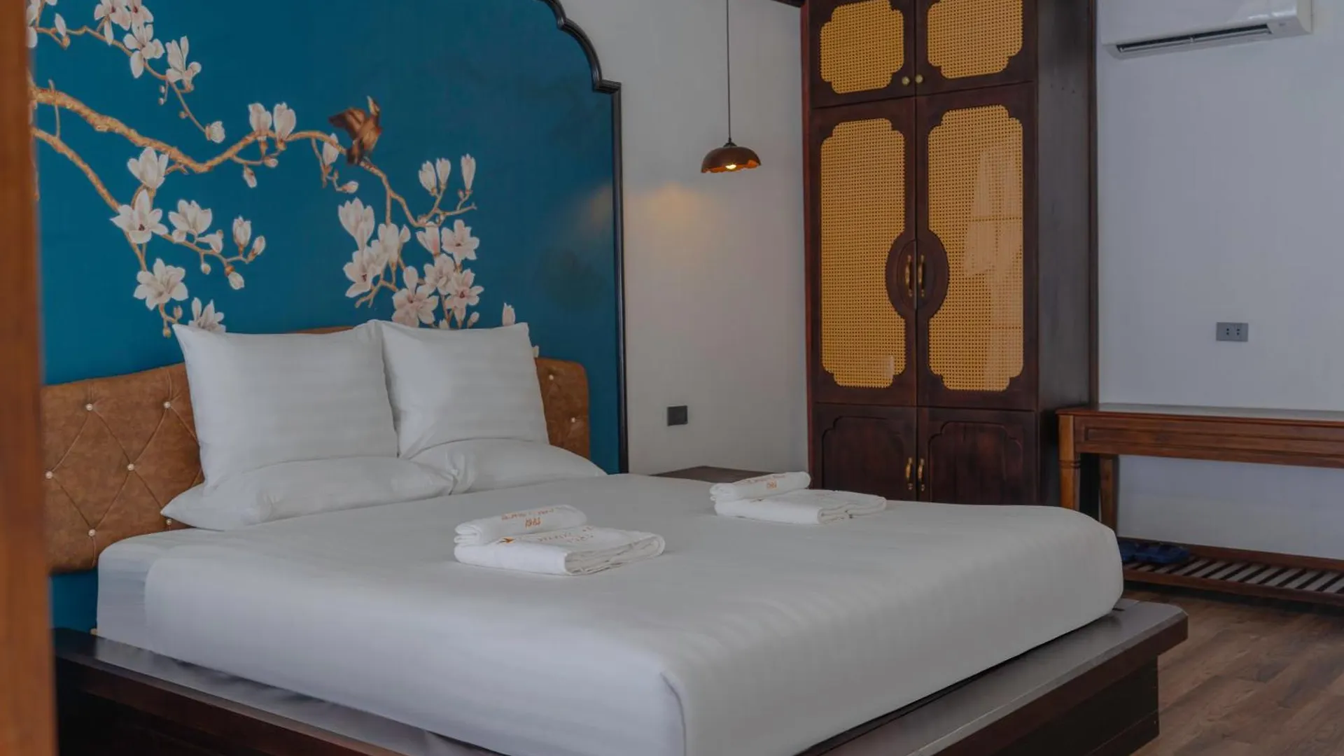Dream 1985 Hotel Luang Prabang Laos