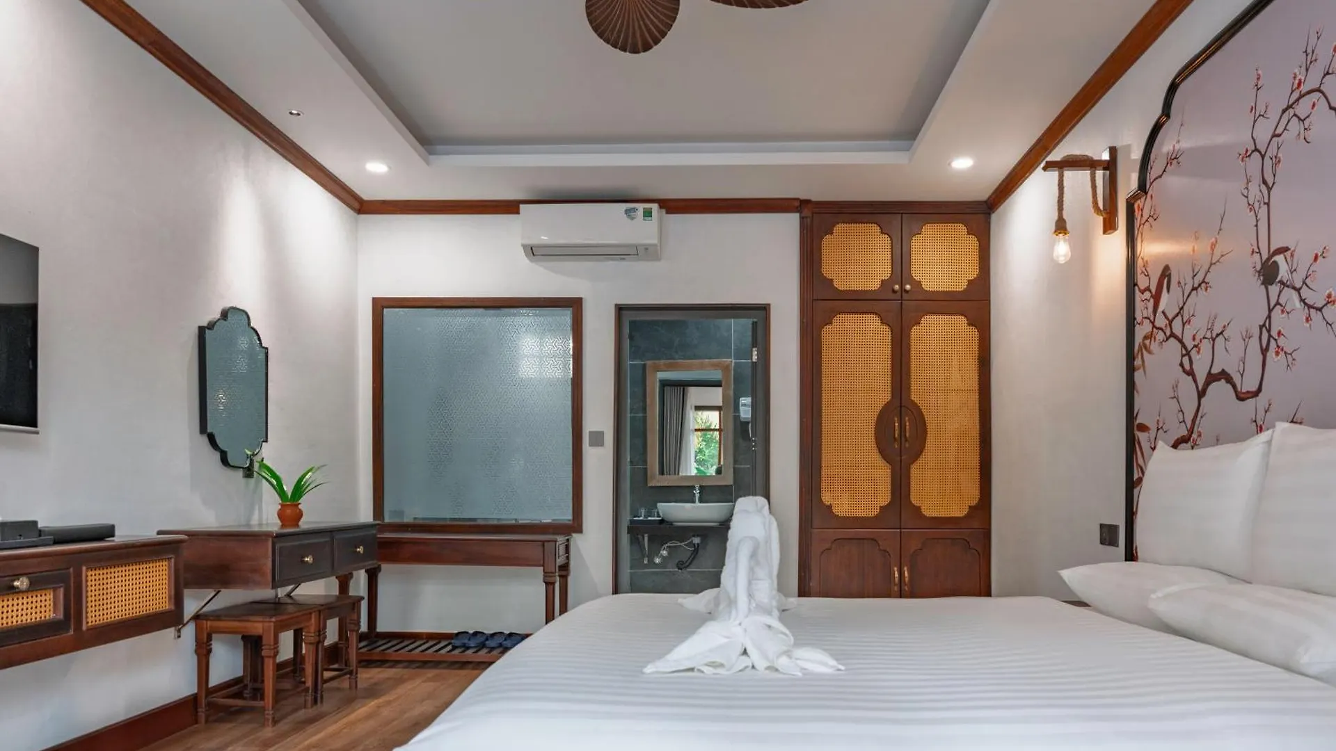 Dream 1985 Hotel Luang Prabang
